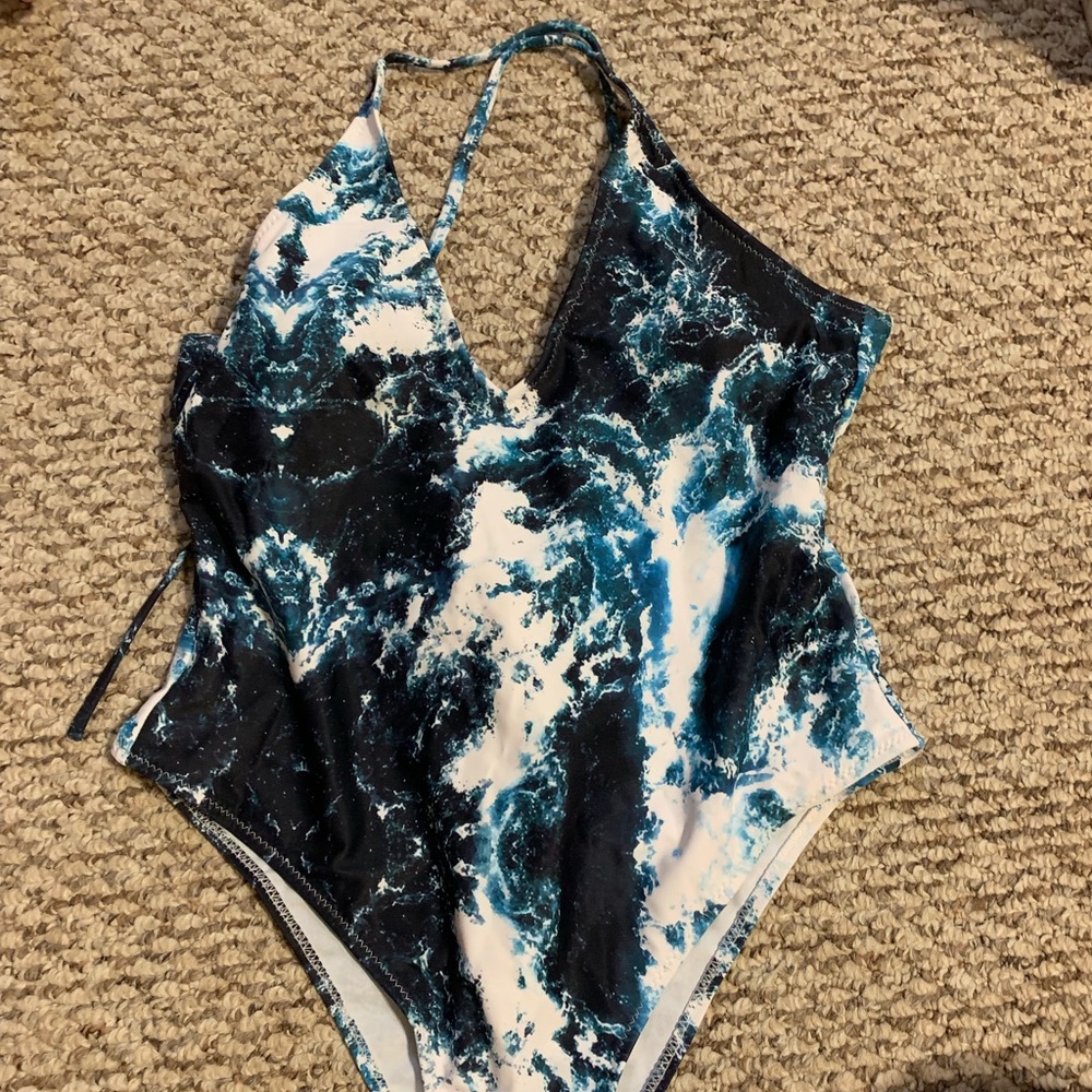 One piece bathing suit
